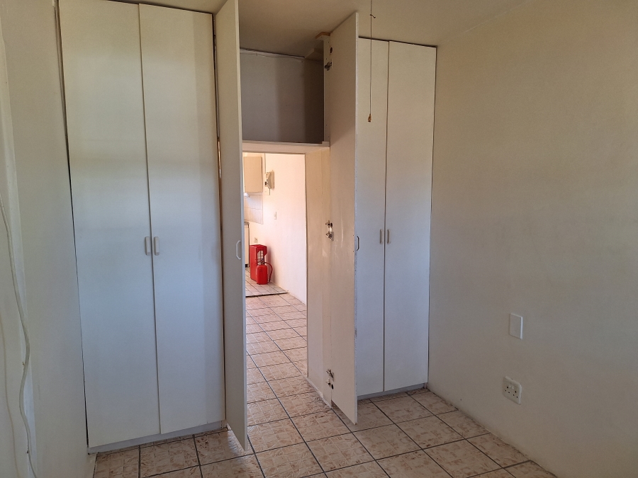 8 Bedroom Property for Sale in Retief Eastern Cape